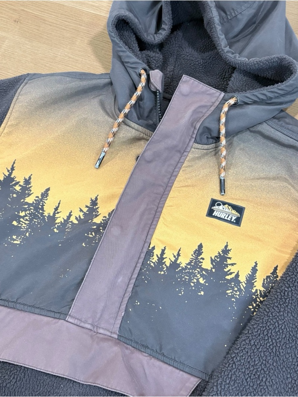 Hurley Hooded Puffer Jacket in Yellow and Gray with Forest Graphic